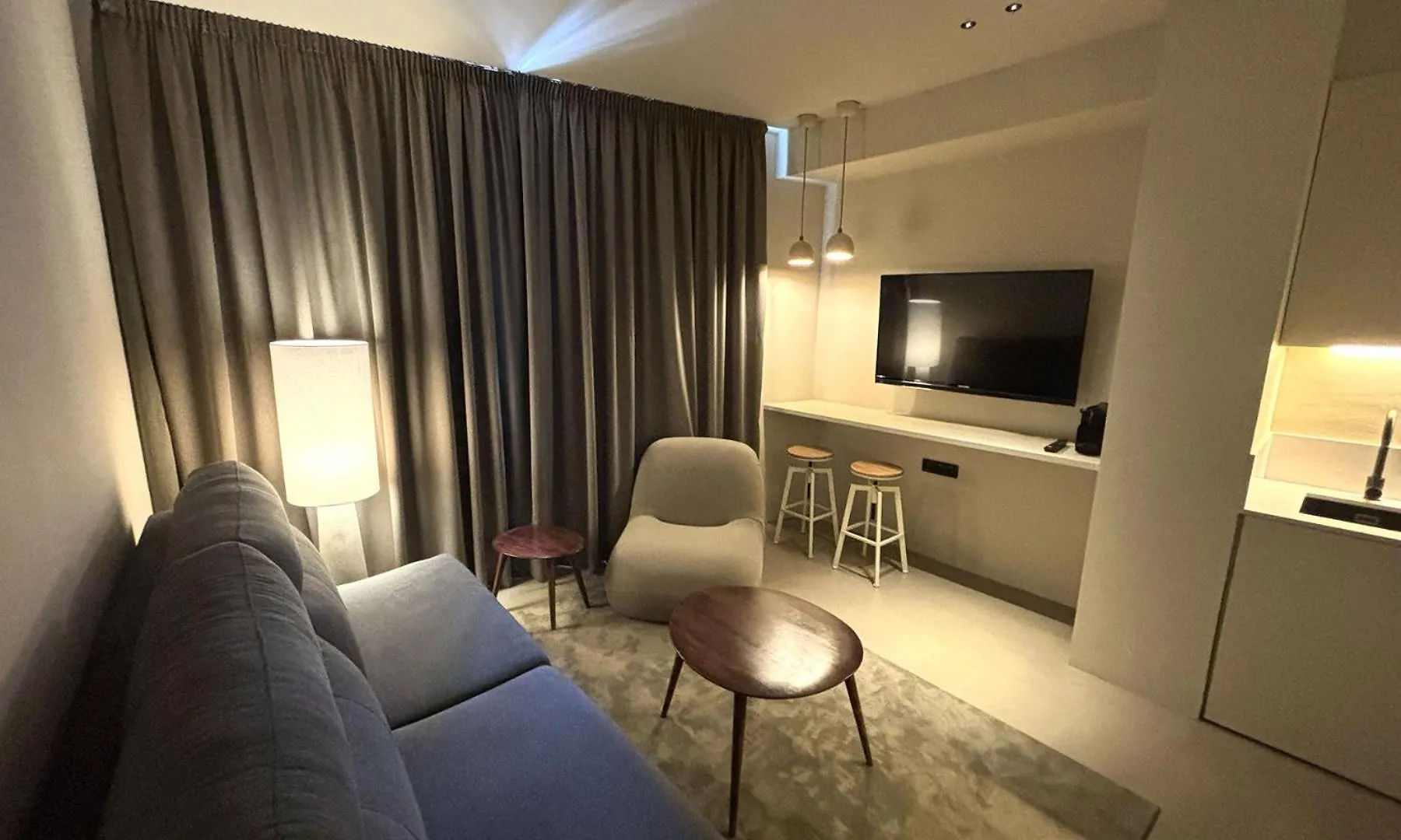 Senator Barcelona Apartments